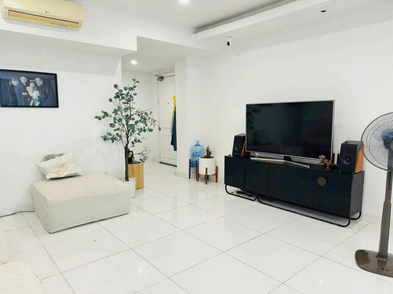 Thuê ngay căn hộ 120 m2 tại Đường Nguyễn Sỹ Sách - Tân Bình - TP Hồ Chí Minh, giá 13 triệu/tháng