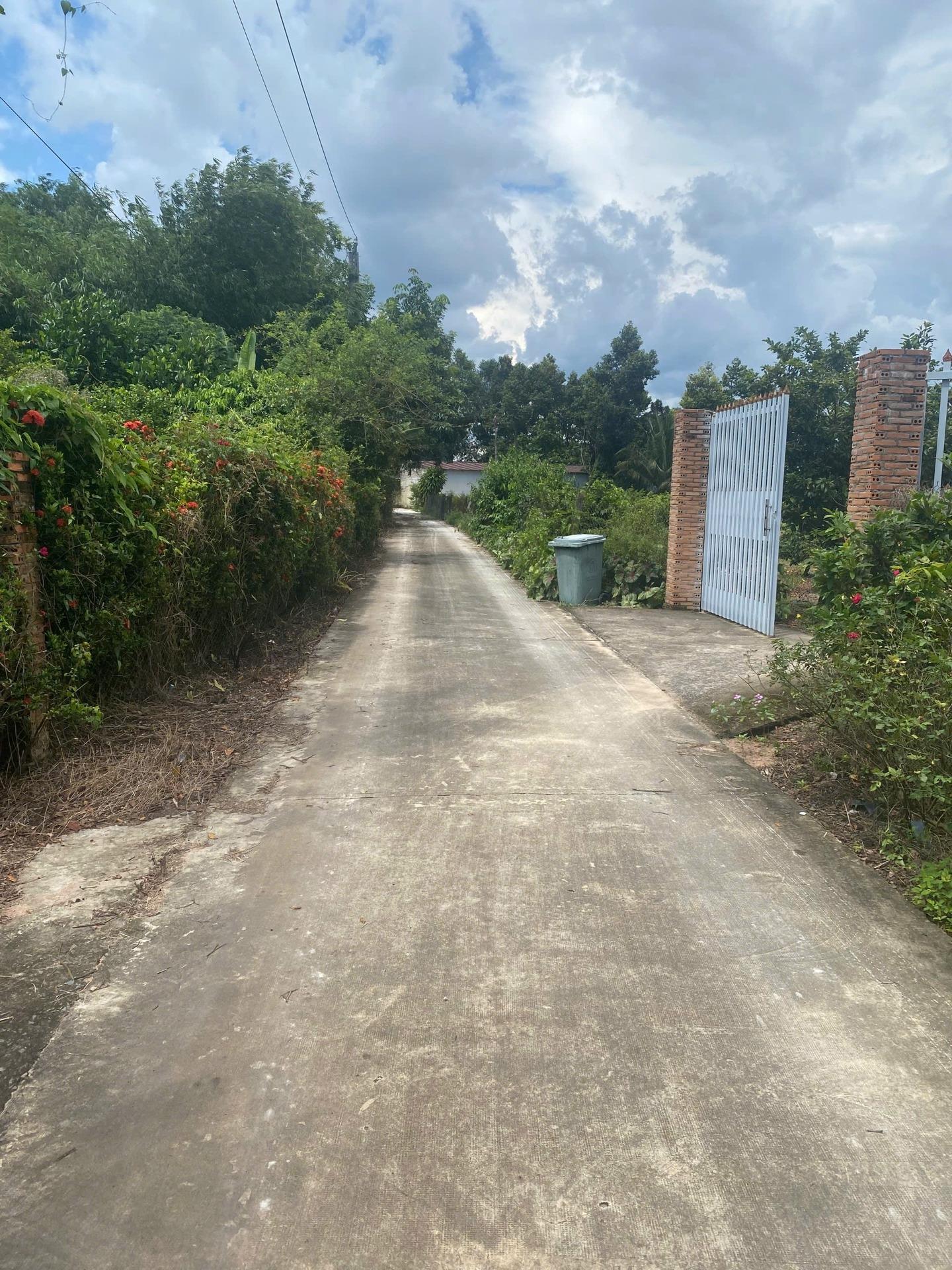 Sở hữu ngay đất nền 11026 m2 tại Xã Phú Hoà - Định Quán - Đồng Nai, giá 19,8 tỷ