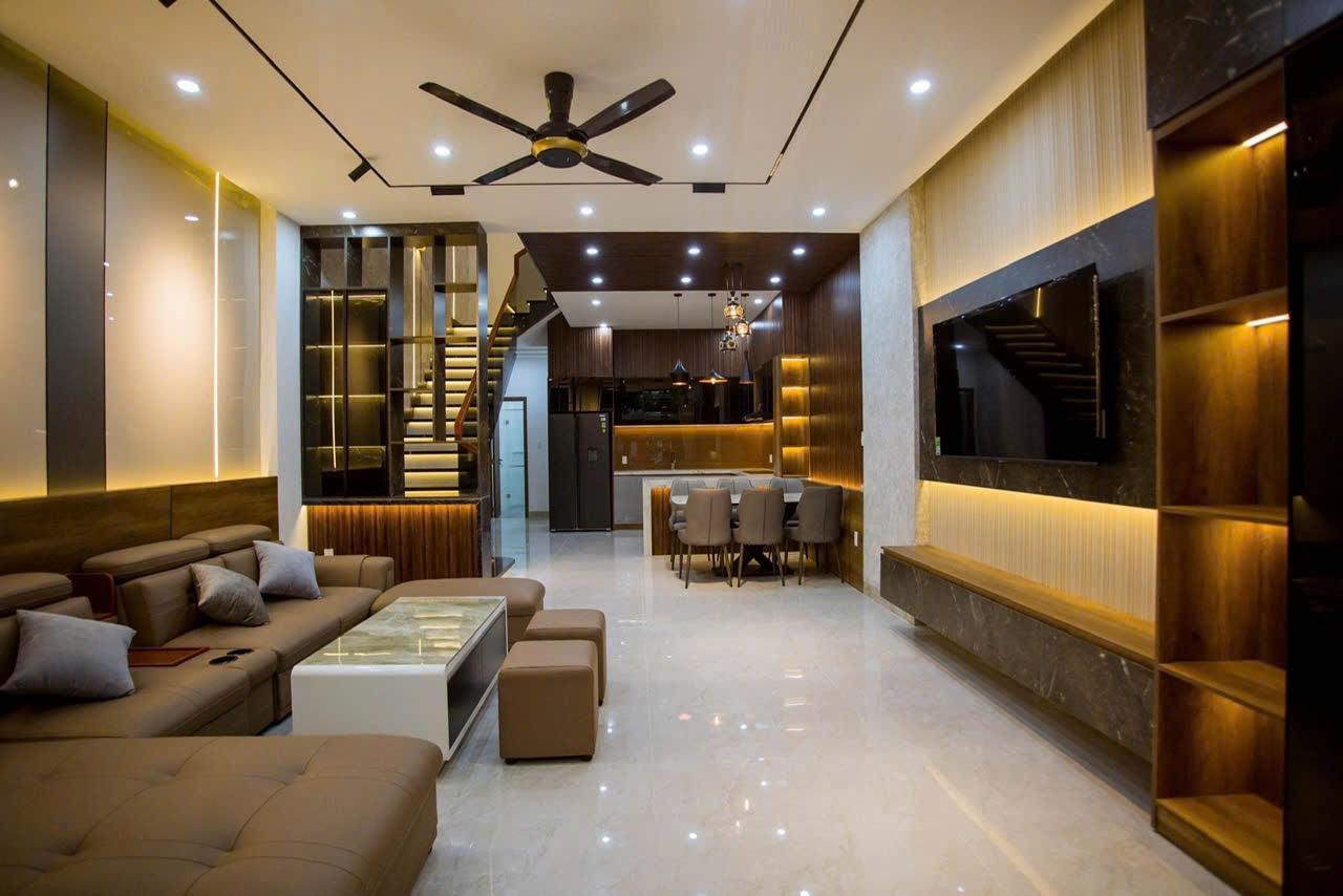 Sở hữu ngay căn nhà mặt phố 100 m2 tại Phường Hòa Xuân - Cẩm Lệ - Đà Nẵng, giá 9,3 tỷ