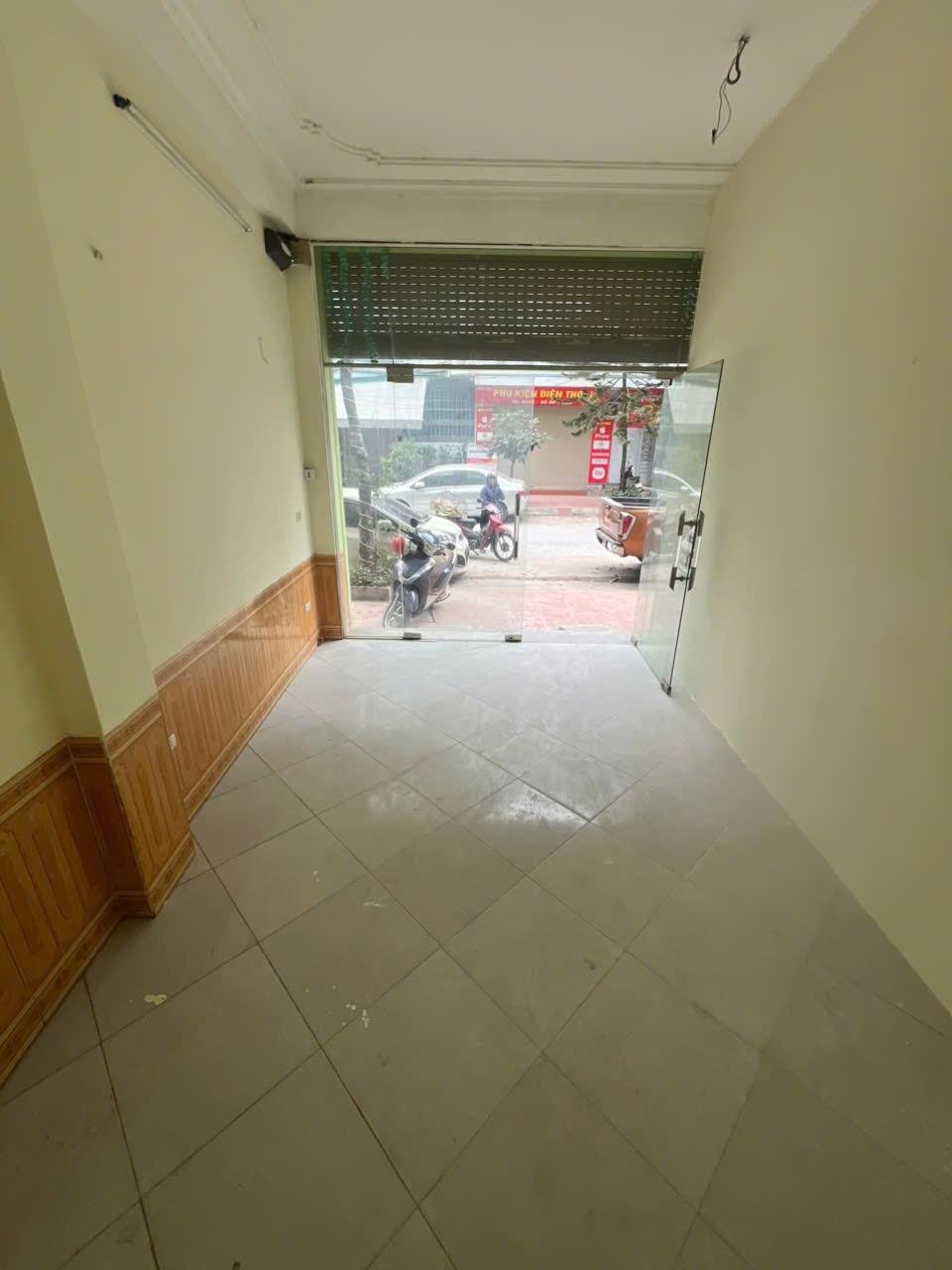 Cho thuê mặt bằng tầng 1- 20 m2 , Phù hợp làm văn phòng, cưả hàng đại diện