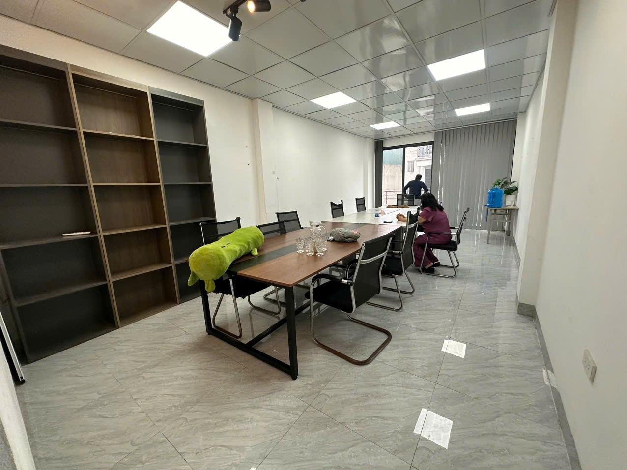 Cho thuê văn phòng dịch vụ Mỗ Lao- Vũ Trọng Khánh, 50 m2/tầng giá chỉ 6.5 tr