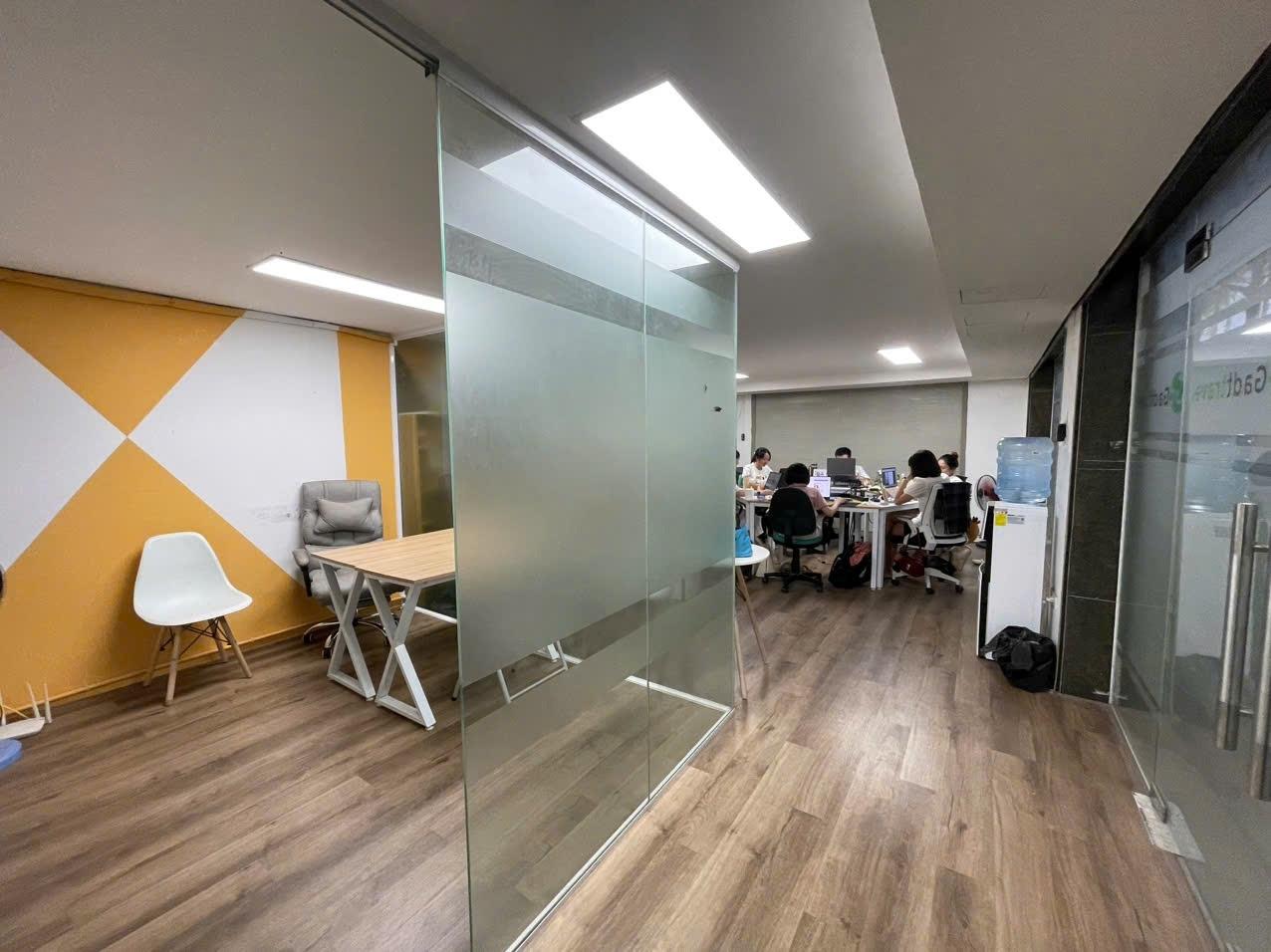 Cho thuê văn phòng Nguỵ Như Kon Tum, 60 m2/tầng, vị trí trung tâm , tiện làm vp