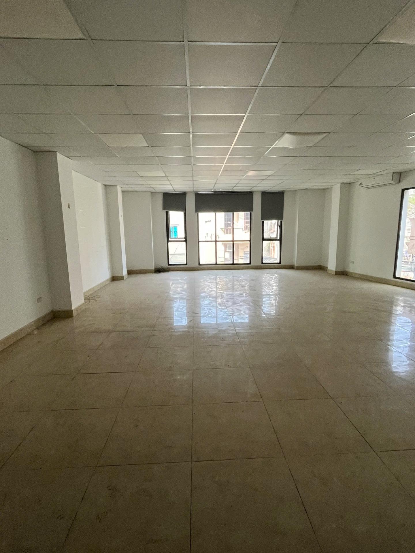 Cho thuê văn phòng Mễ Trì Thượng 100 m2/tầng, sàn thông 