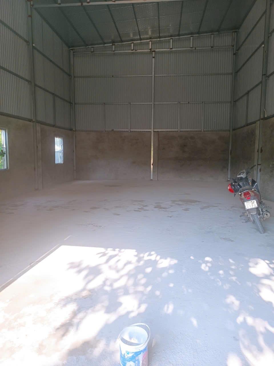 chính chủ cần cho thuê kho xưởng - 111m2 tại: khu tái định cư Vai Réo - Quốc Oai 3tr/tháng