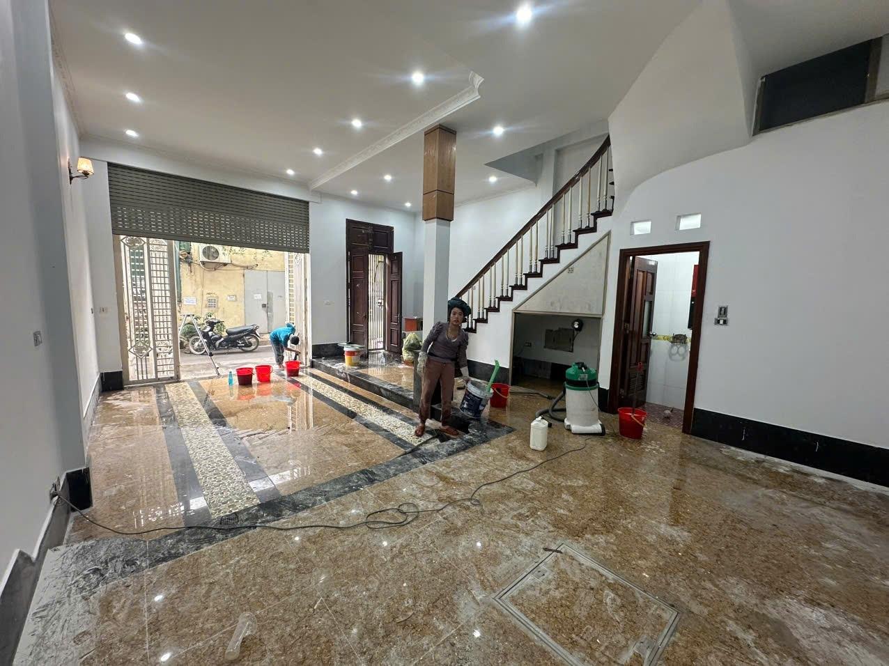 Thuê ngay nhà sổ hồng riêng tại Đường Nguyễn Xiển - Thanh Xuân, 55 m2, giá 25 triệu/tháng