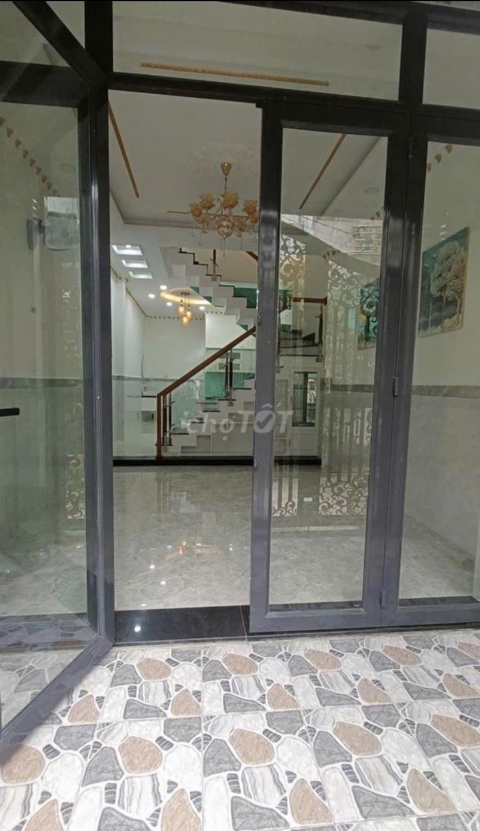 Bán nhà đẹp 60 m2 tại Đường Bùi Minh Trực - 5 - Quận 8 - TP Hồ Chí Minh, giá 945 tr