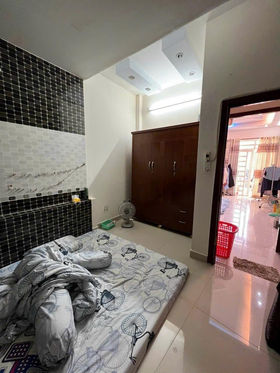 Bán gấp nhà riêng 18 m2 tại Đường Lưu Hữu Phước - 15 - Quận 8 - TP Hồ Chí Minh, giá 1,28 tỷ