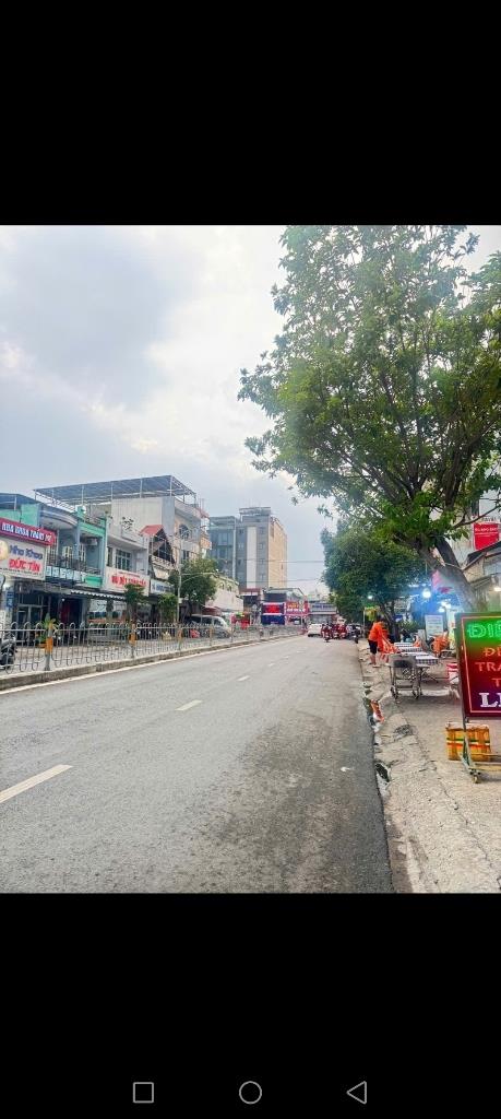 Thuê ngay căn nhà mặt phố tại Đường Nguyễn Sơn - Tân Phú, 144 m2, 1 tầng, giá 35 triệu/tháng