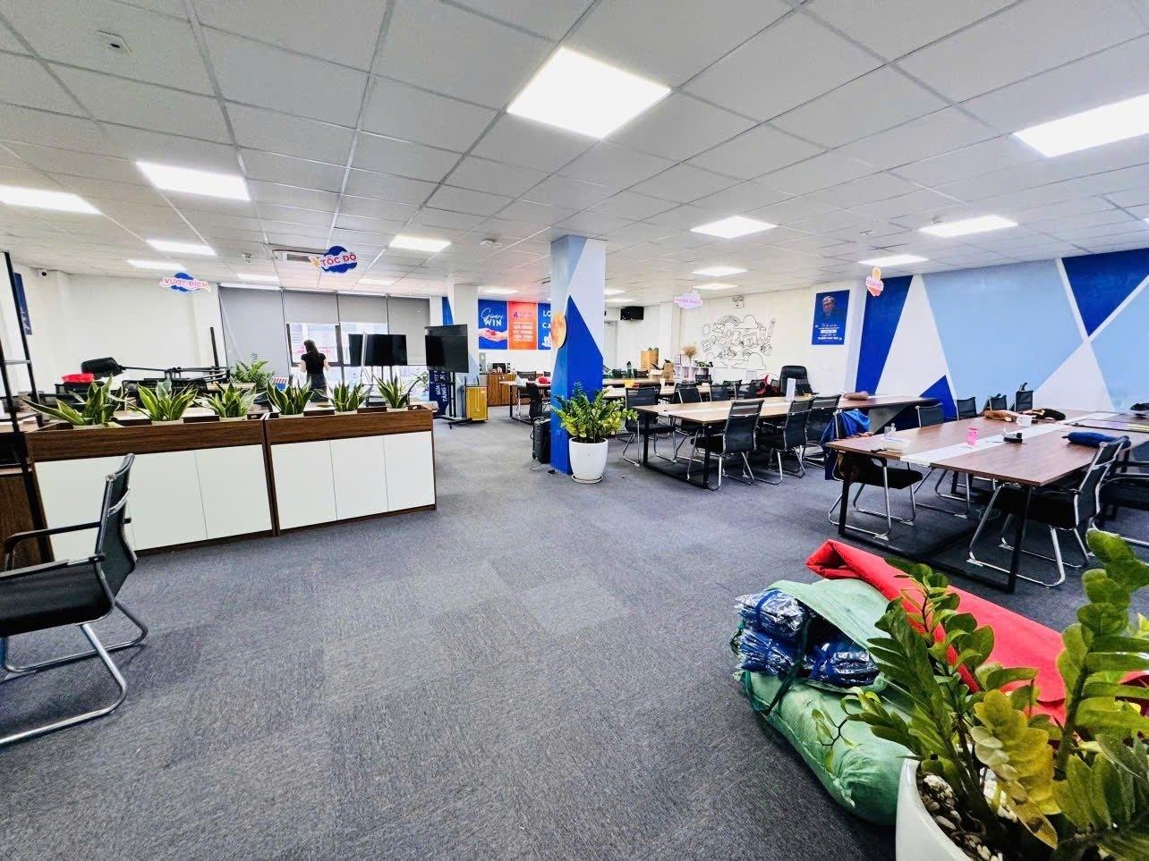 Chính Chủ cho thuê văn phòng Tầng 3- 66B Triều Khúc, Sàn 280 m2