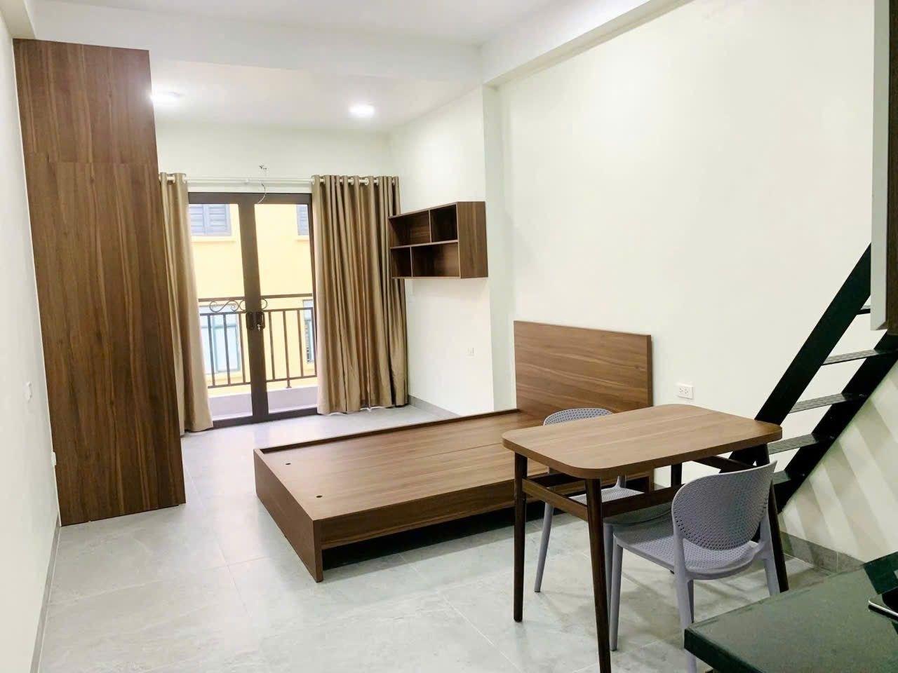 Chính chủ cho thuê căn hộ studio mới xây dựng ngõ 80 phố chùa Láng full nội thất