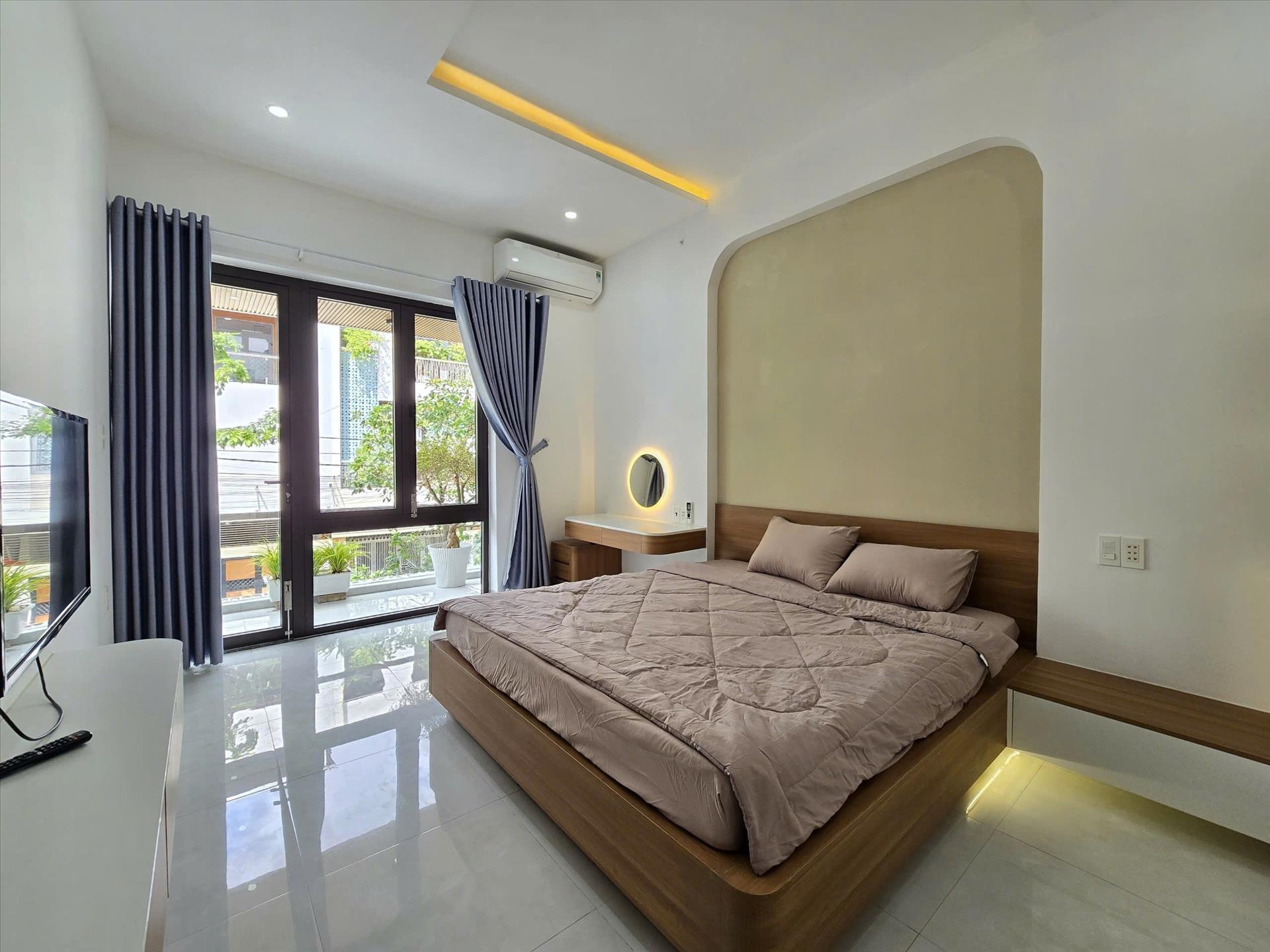 Cần bán nhà mặt tiền 3 tầng, 90 m2 tại Phường Hòa Minh - Liên Chiểu - Đà Nẵng, giá 8,15 tỷ