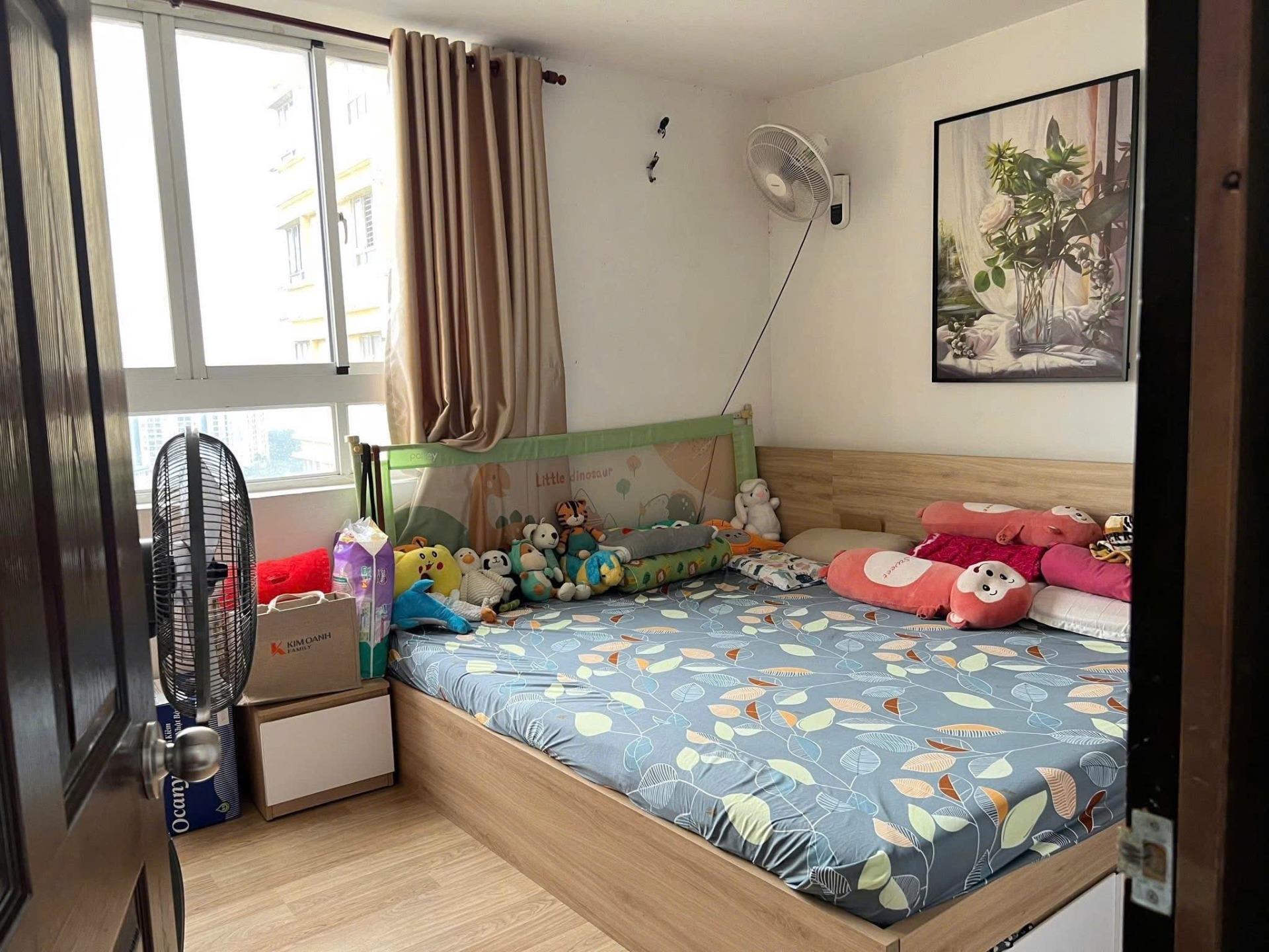 Cần cho thuê gấp căn chung cư 75 m2 tại Đường Lũy Bán Bích - Tân Phú, giá 11,5 triệu/tháng