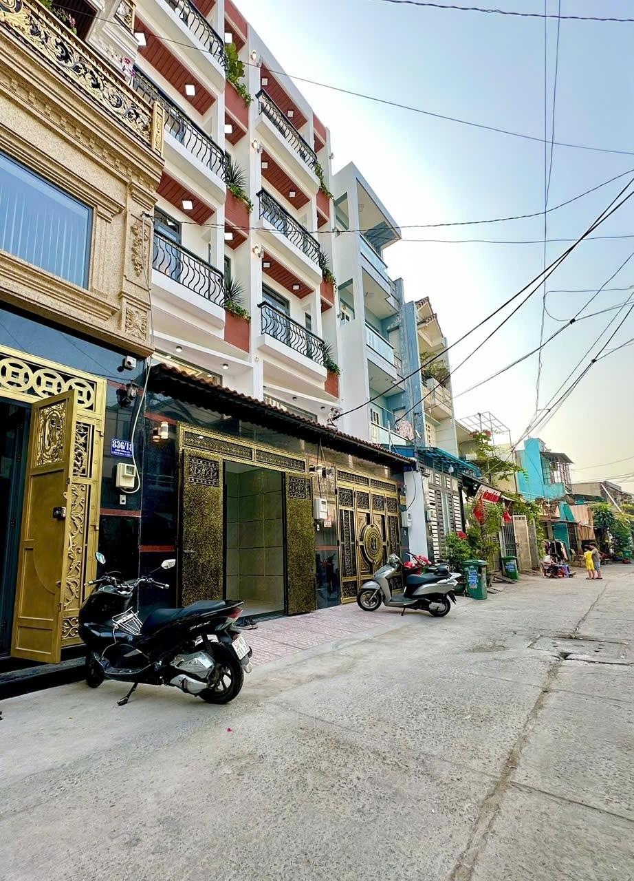 Cần bán nhanh căn nhà đẹp 72 m2, hướng Tây-Bắc tại Đường Hương lộ 2 - Bình Tân, giá 18 tỷ