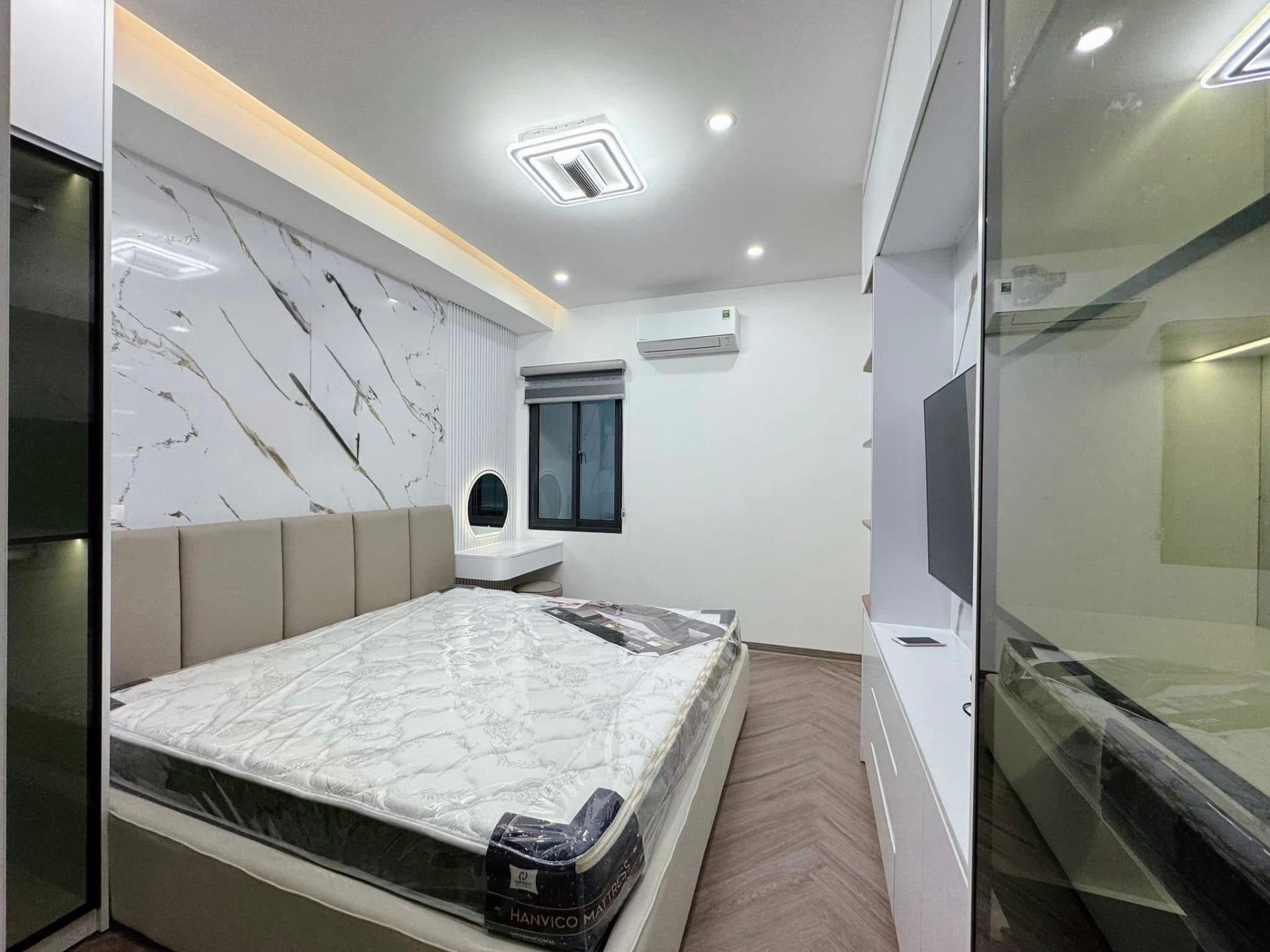 Cần cho thuê gấp chung cư 66 m2 tại Đường Ngọc Hồi - Hoàng Mai - Hà Nội, giá 9,5 triệu/tháng