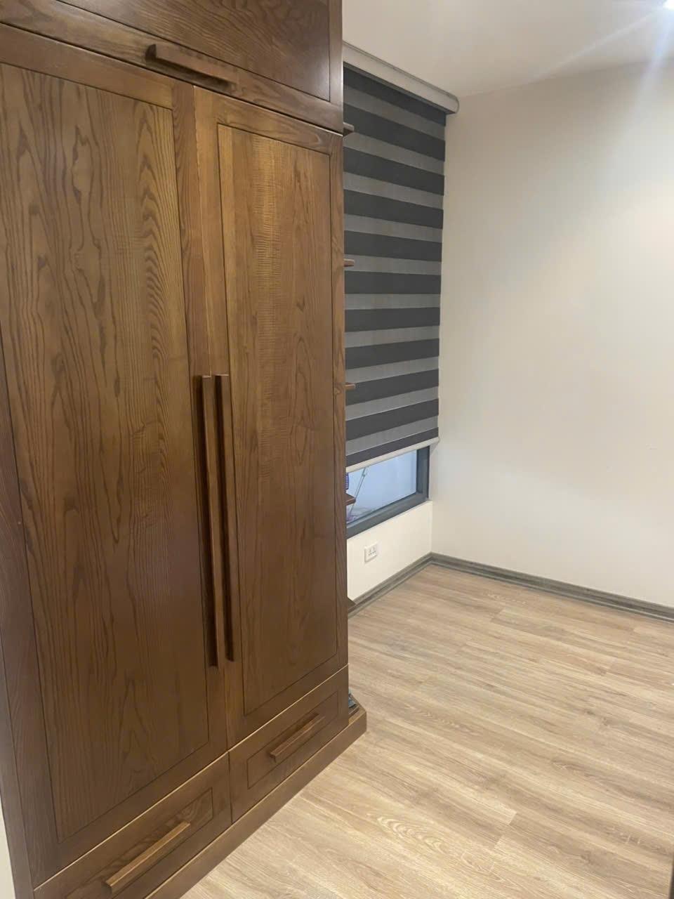 Cần bán ngay căn chung cư 100 m2, giá 8,3 tỷ tại Phường Việt Hưng - Long Biên - Hà Nội