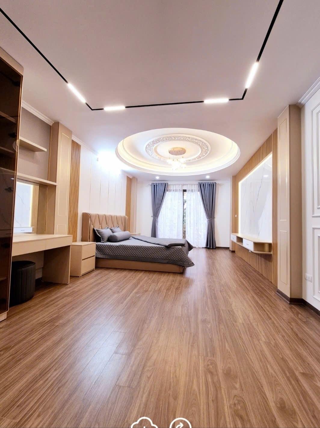 Bán căn nhà đẹp 55 m2 tại Đường Đền Lừ 2 - Tương Mai - Hoàng Mai - Hà Nội, giá 33,2 tỷ