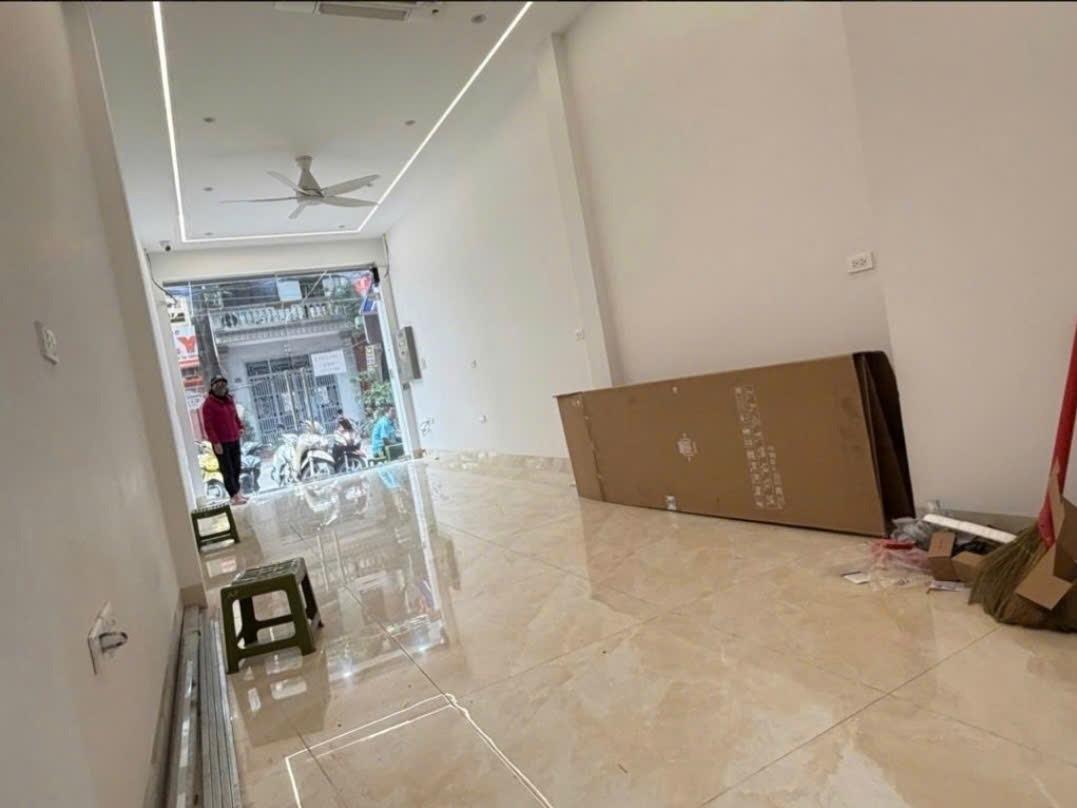 Cần bán gấp bán nhanh nhà shr 40 m2 tại Đường Đền Lừ 2 - Tương Mai - Hoàng Mai, giá 26,5 tỷ