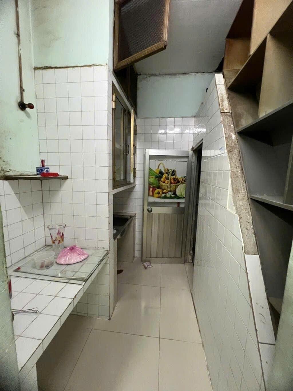 Cần bán nhà đất 18 m2 tại Đường Nguyễn Tri Phương - 9 - Quận 10 - TP Hồ Chí Minh, giá 3,1 tỷ