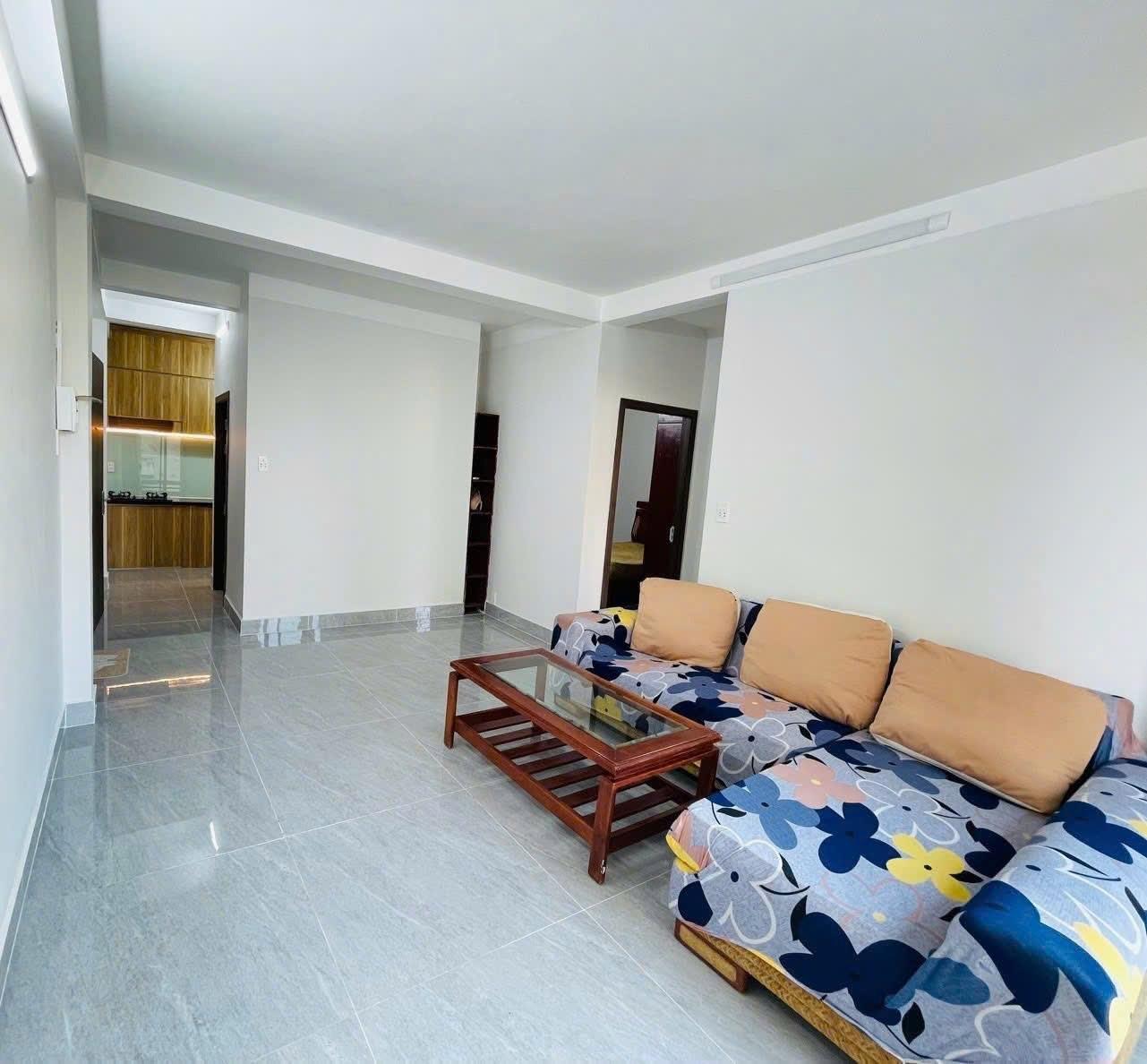 Cần cho thuê gấp căn chung cư 75 m2 tại Đường Ni Sư Huỳnh Liên - Tân Bình, giá 8,5 triệu/tháng