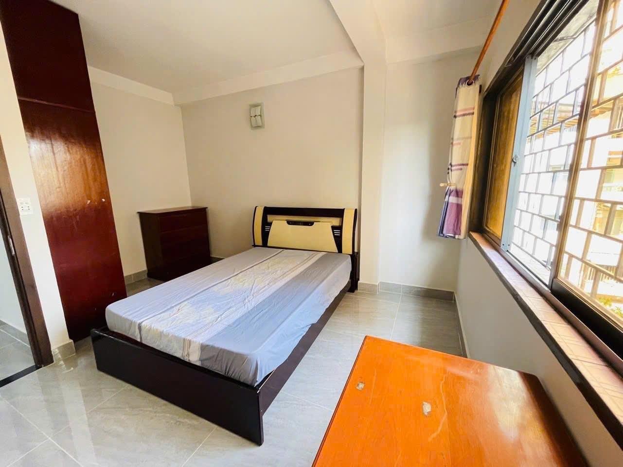 Cần cho thuê gấp căn chung cư 75 m2 tại Đường Ni Sư Huỳnh Liên - Tân Bình, giá 8,5 triệu/tháng