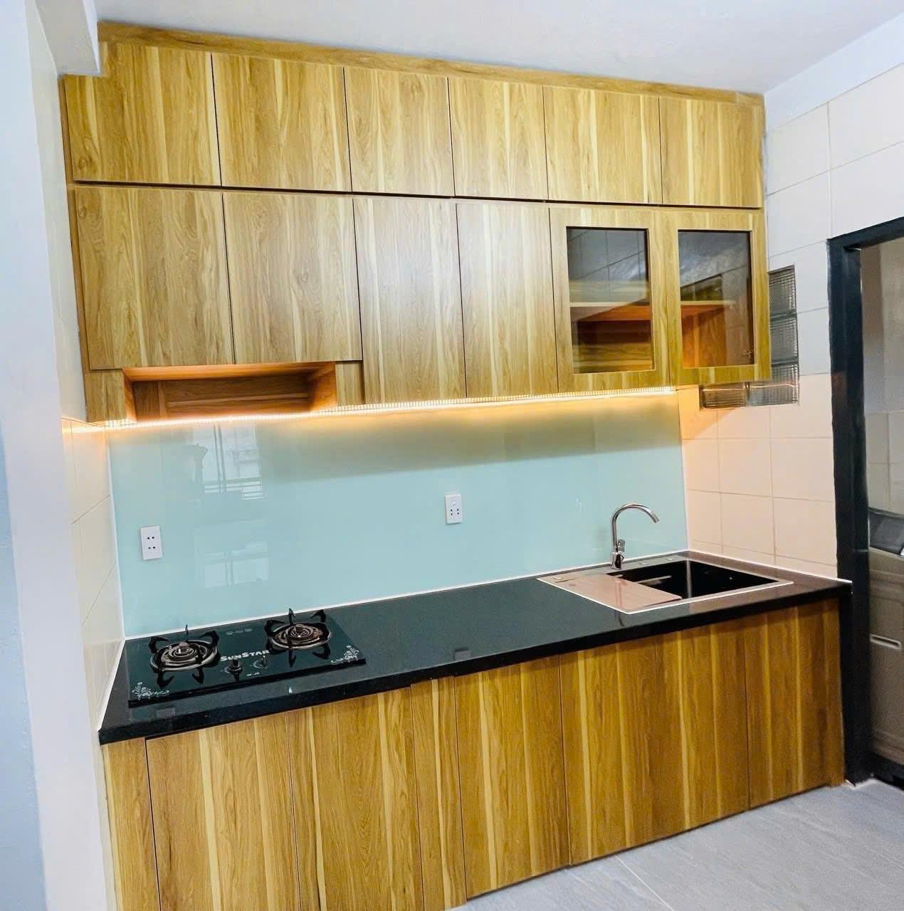 Cần cho thuê gấp căn chung cư 75 m2 tại Đường Ni Sư Huỳnh Liên - Tân Bình, giá 8,5 triệu/tháng