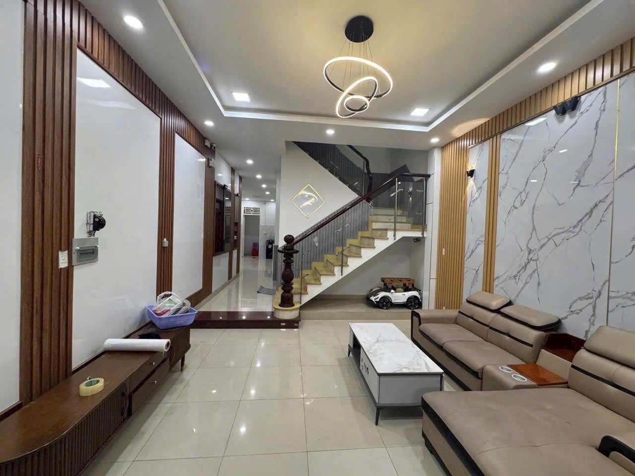 Bán gấp căn nhà riêng 52 m2 tại Đường Hương lộ 2 - Bình Trị Đông - Bình Tân, giá 1,7 tỷ