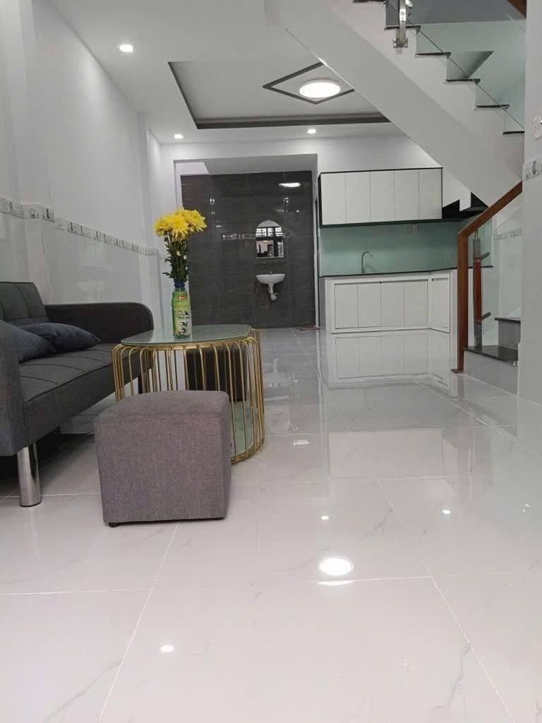 Cần bán gấp căn nhà 40 m2 tại Đường Lê Văn Quới - Bình Trị Đông - Bình Tân, giá 1,42 tỷ