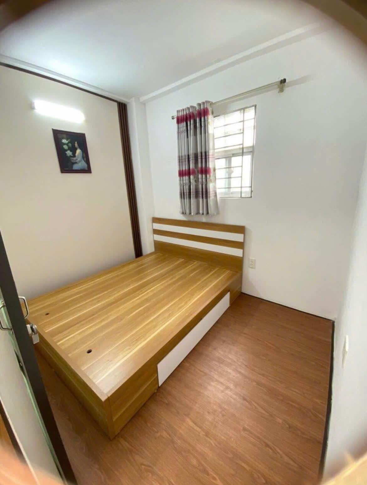 Cần cho thuê gấp căn chung cư 70 m2 tại Đường Nguyễn Tri Phương - Quận 5, giá 9 tr/tháng