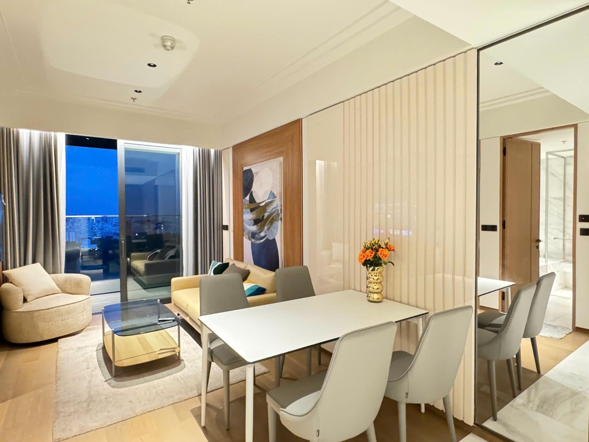 Cho thuê căn chung cư 53 m2 tại Phố Tôn Đức Thắng - Quận 1 - TP Hồ Chí Minh, giá 50 triệu/tháng