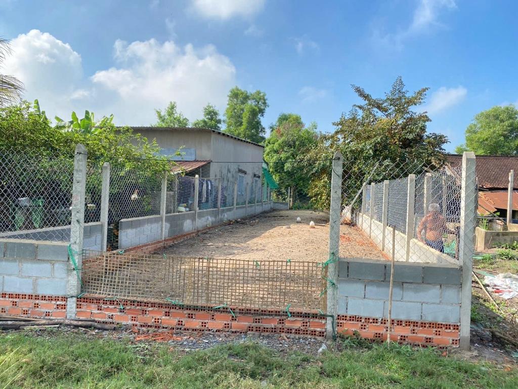 Chuyển nhượng đất nền 186 m2 tại Thị trấn Củ Chi - Củ Chi - TP Hồ Chí Minh, giá 700 triệu