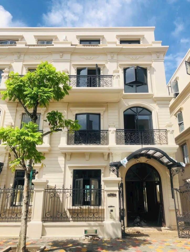 Bán gấp nhà phố 100 m2 tại Quận Hải An - Hải Phòng, giá 10,5 tỷ