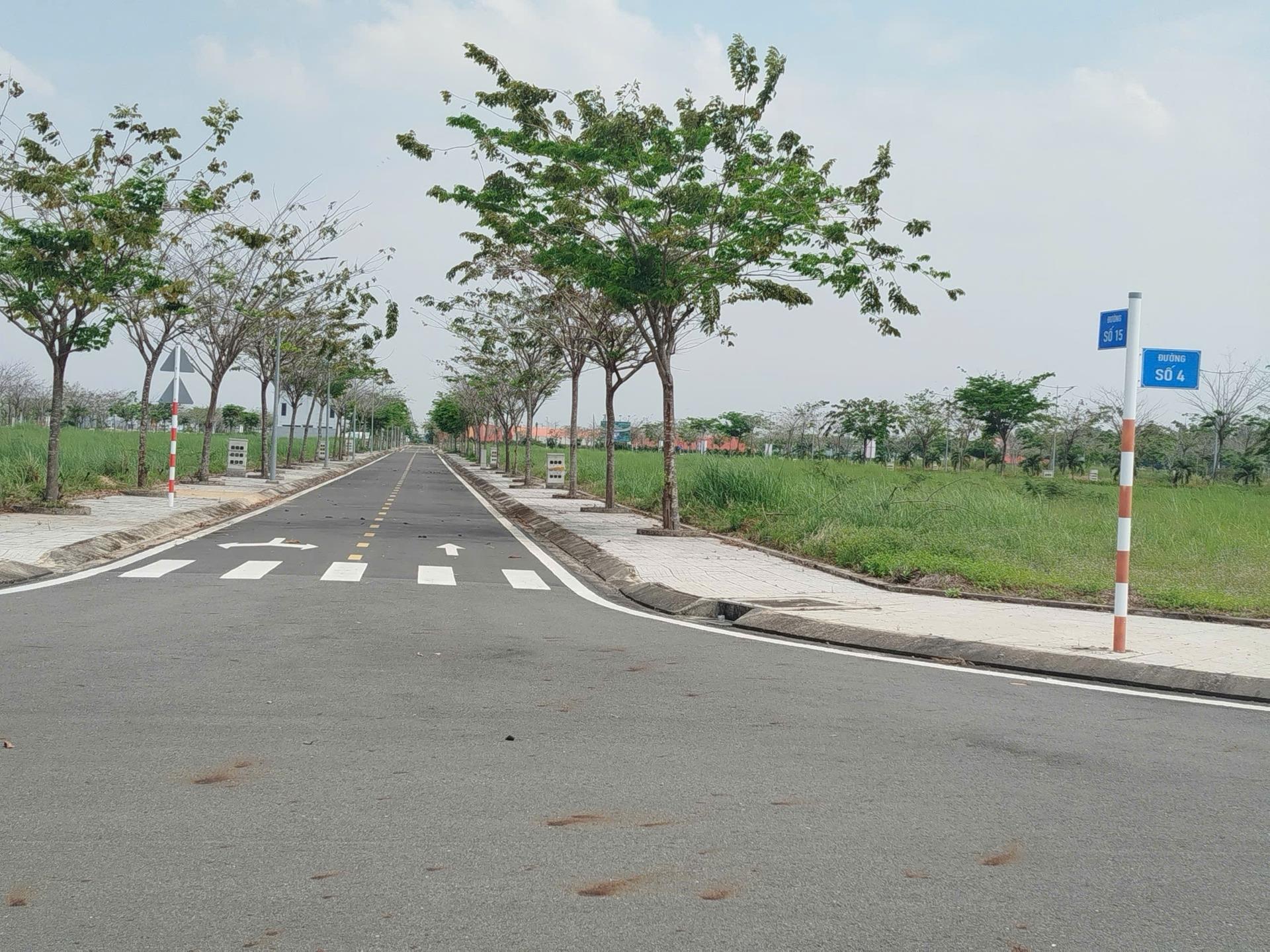 Cần bán ngay đất nền dự án 80 m2, hướng Đông tại Đức Hoà Đông - Đức Hòa - Long An, giá 2,25 tỷ