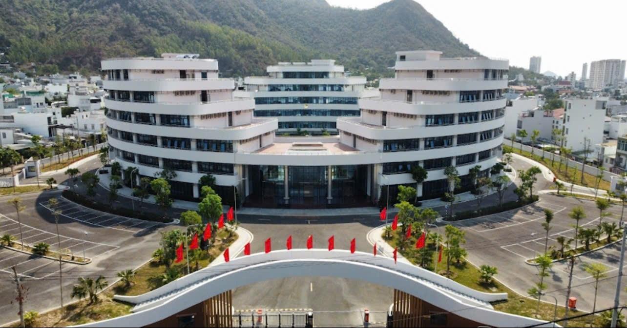 Sở hữu ngay miếng đất 53 m2 tại Đường 2/4 - Vĩnh Hòa - Nha Trang - Khánh Hòa, giá 3,4 tỷ