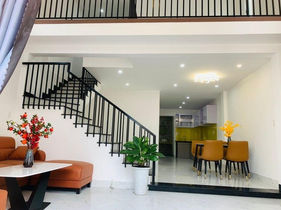 Bán gấp nhà sổ riêng 36 m2 tại Đường Đại Từ - Định Công - Hoàng Mai - Hà Nội, giá 7,36 tỷ