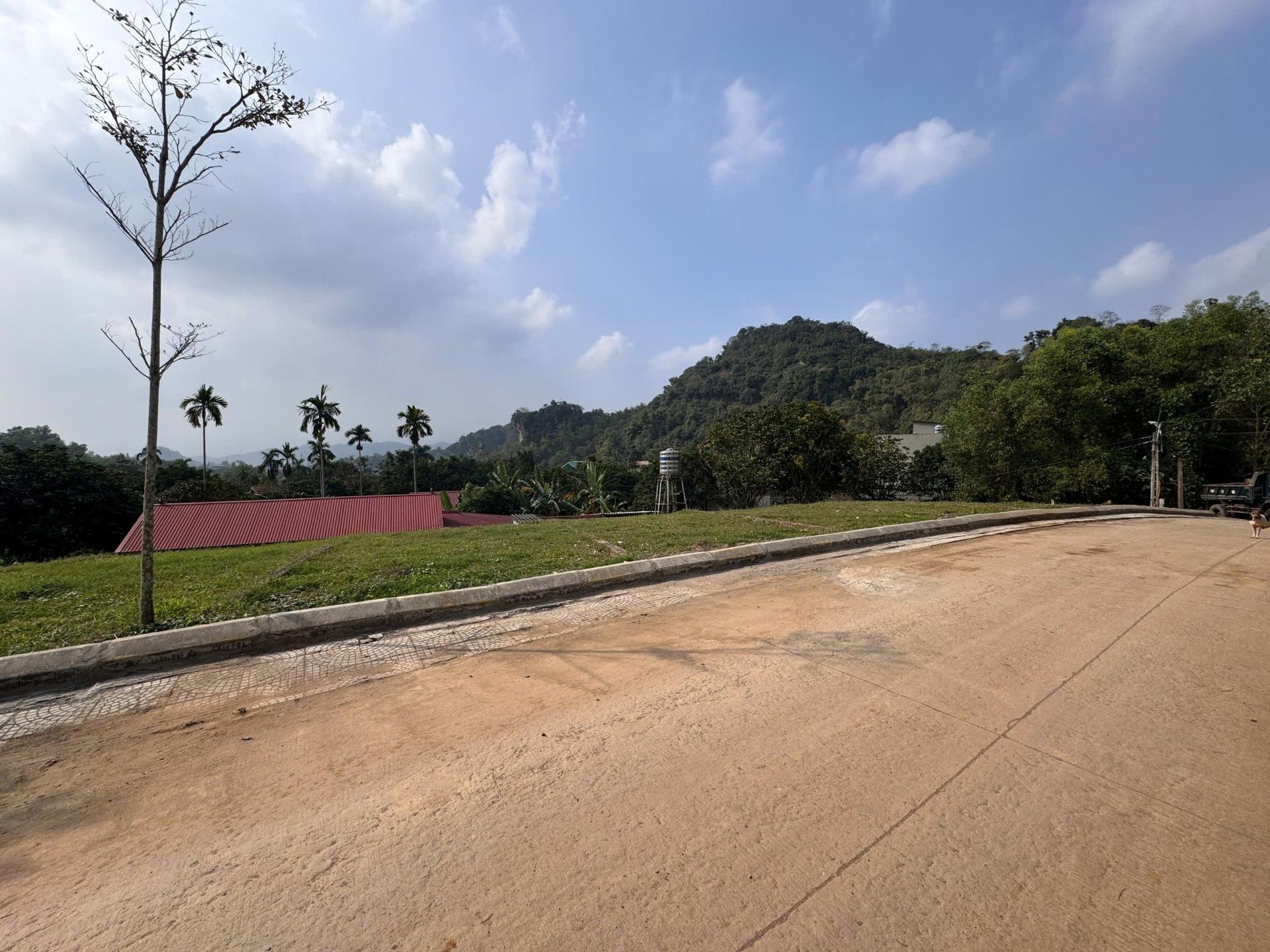 Bán gấp mảnh đất 74 m2 tại Thành phố Hòa Bình - Hòa Bình, giá 630 triệu