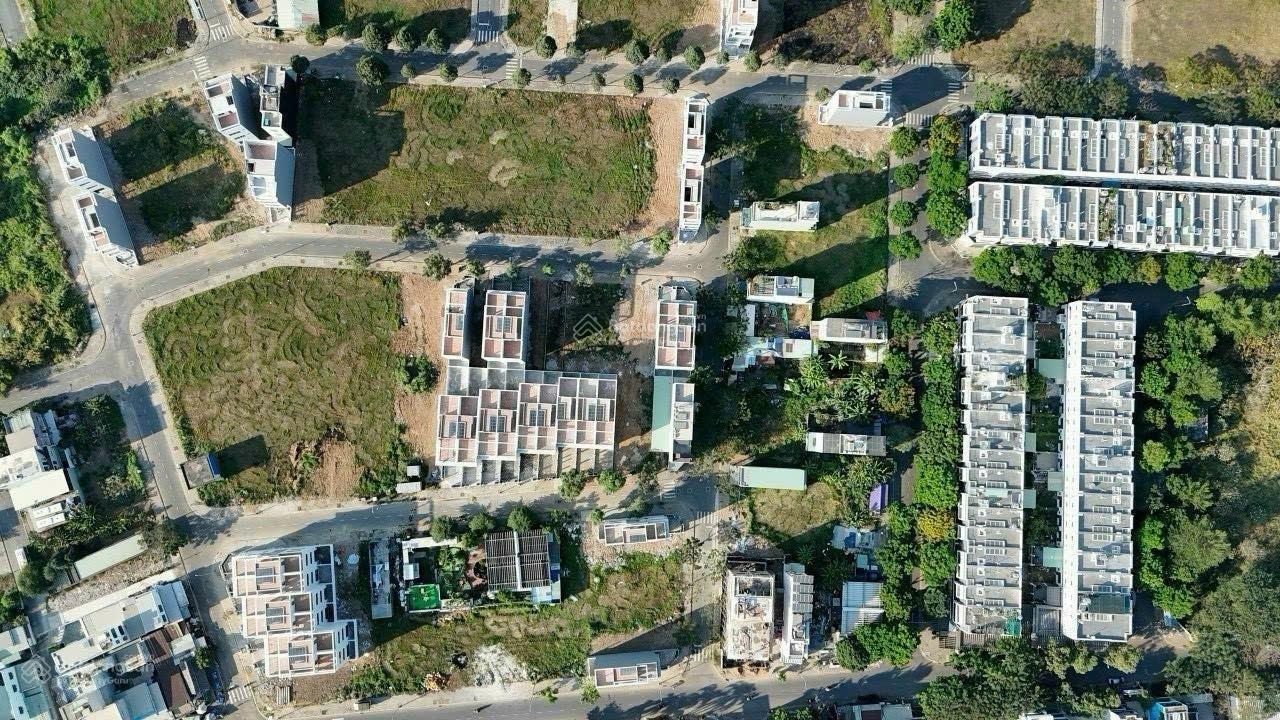 Chuyển nhượng đất nền 100 m2 tại Trường Thạnh - Quận 9 - TP Hồ Chí Minh, giá 3,5 tỷ