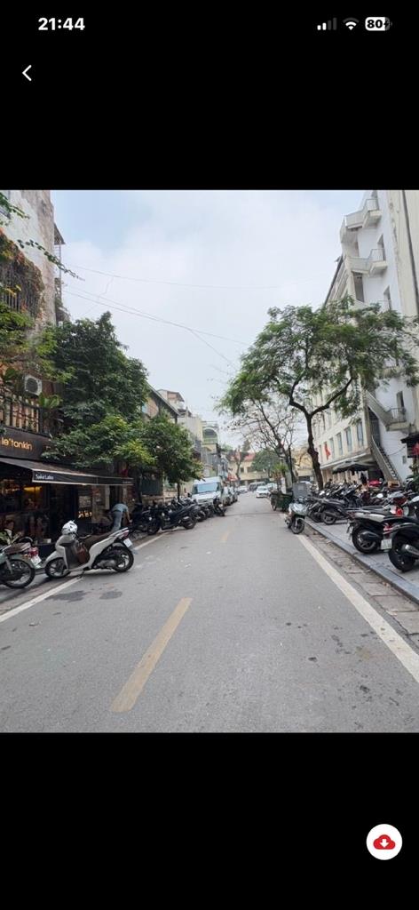 Chuyển nhượng nhà phố 180 m2 tại Đường Lý Đạo Thành - Tràng Tiền - Hoàn Kiếm - Hà Nội, thỏa thuận