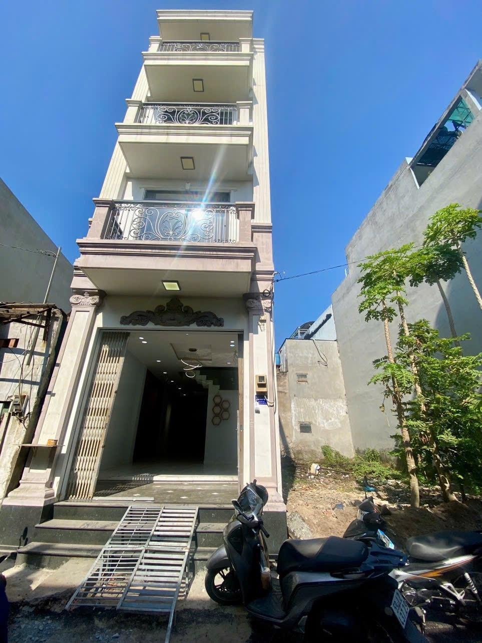 Cần bán gấp nhà shr 56 m2, hướng Đông-Bắc tại Đường Võ Văn Vân - Tân Tạo - Bình Tân, giá 4,95 tỷ