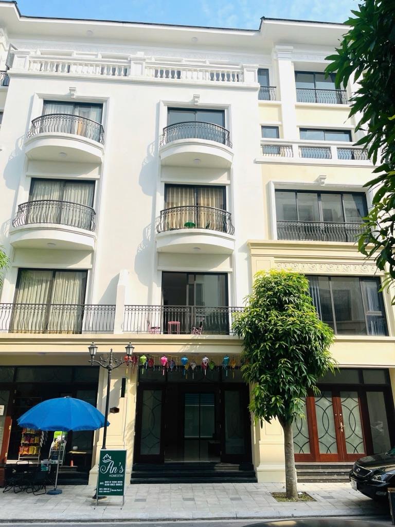 Chuyển nhượng nhà lk 5 tầng, 60 m2, giá 10,8 tỷ tại Xã Long Hưng - Văn Giang - Hưng Yên