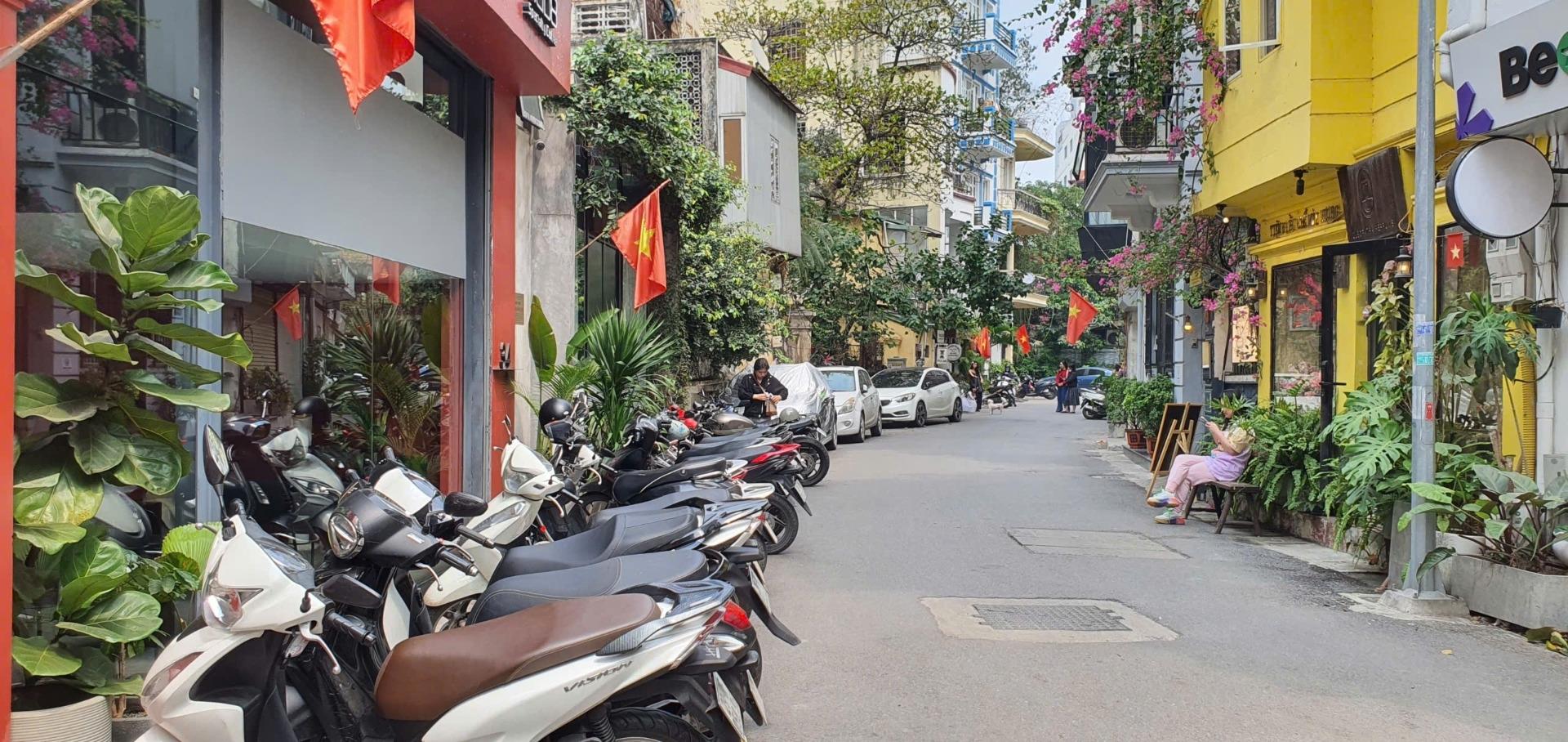 Bán nhanh nhà mặt tiền 365 m2 tại Đường Hạ Hồi - Cửa Nam - Hoàn Kiếm - Hà Nội, giá 156 tỷ