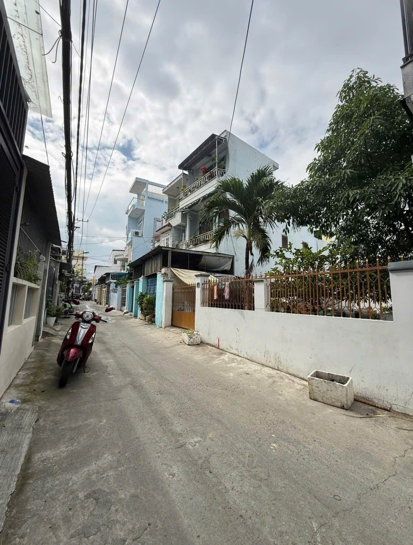 Bán gấp nhà 110 m2, hướng Đông-Bắc tại Đường Nguyễn Xiển - Vĩnh Phương - Nha Trang, giá 1,8 tr