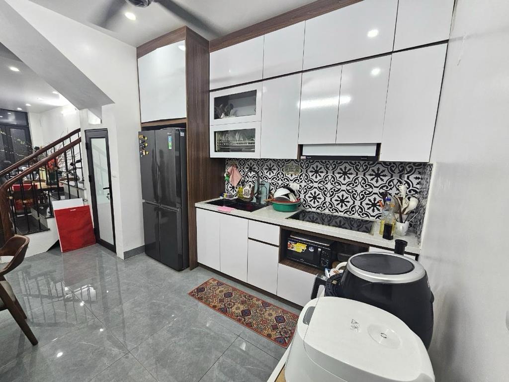 Bán nhanh nhà sổ hồng riêng 41 m2 tại Đường Trích Sài - Bưởi - Tây Hồ - Hà Nội, giá 14,3 tỷ