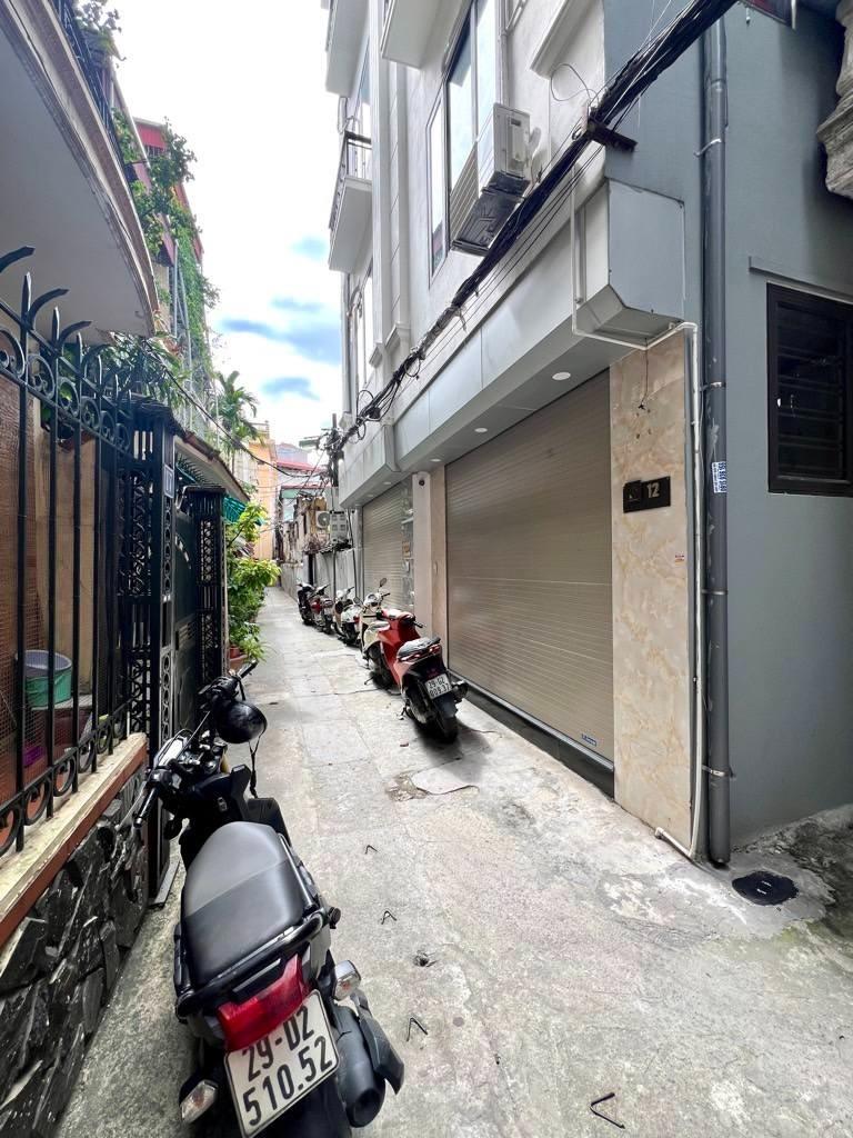 Cần bán gấp bán nhanh nhà sổ hồng riêng 42 m2 tại Đường Kim Ngưu - Hai Bà Trưng, giá 12,97 tỷ