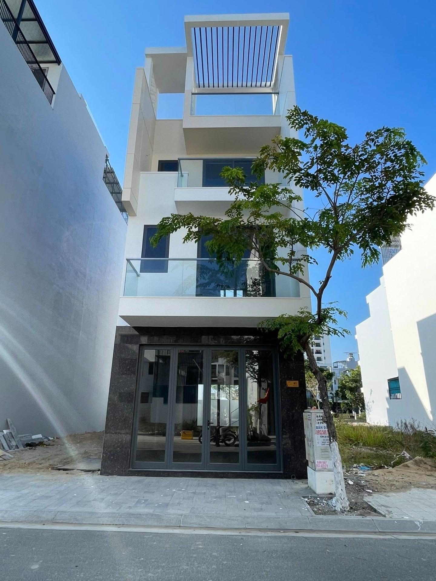 Cần bán gấp miếng đất 90 m2, hướng Đông-Nam tại Nha Trang - Khánh Hòa, giá 10,42 tỷ