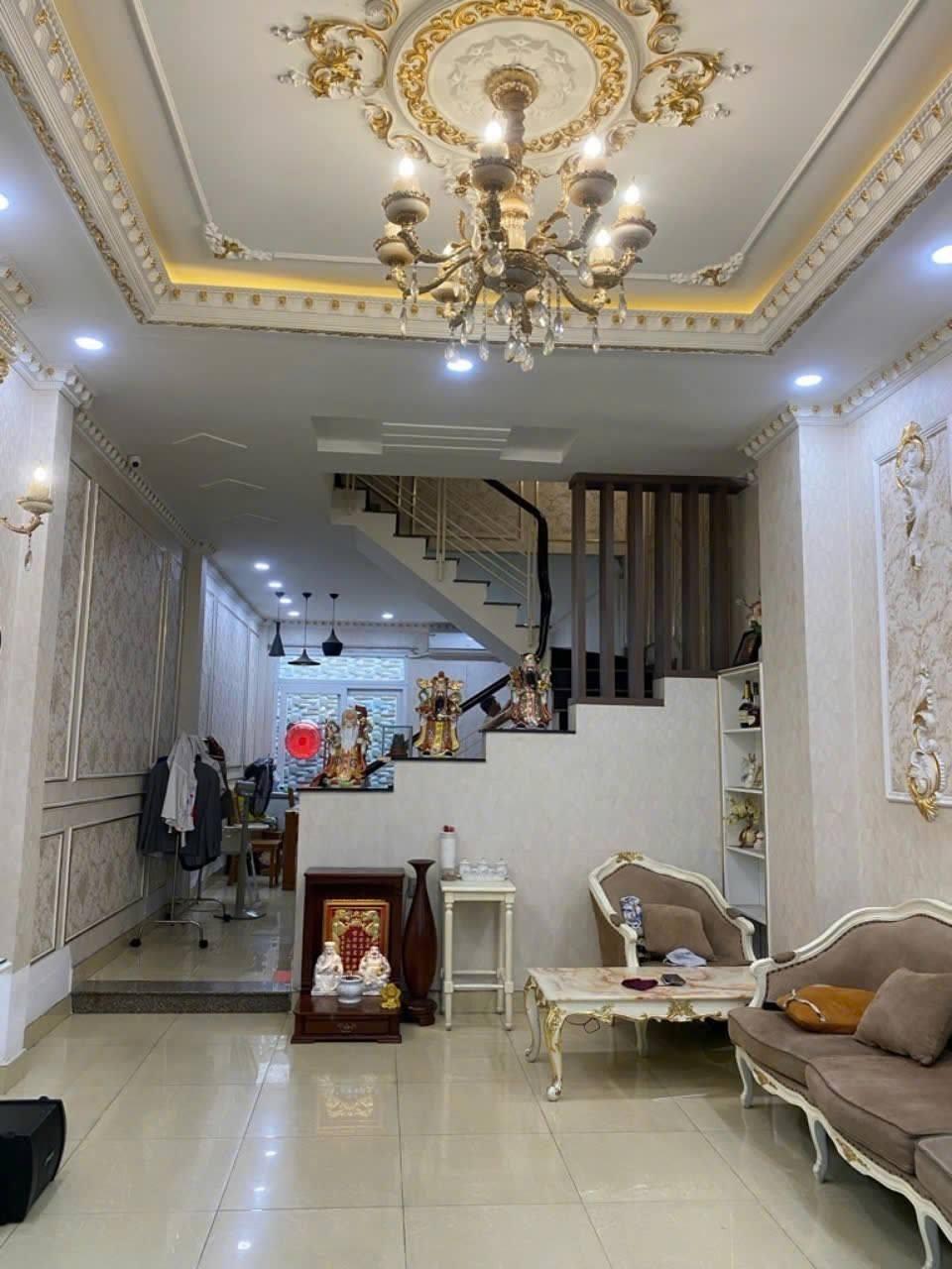 Cần bán gấp bán nhanh nhà sổ riêng 68 m2 tại Đường Thái Phiên - 8 - Quận 10, giá 2,3 tỷ