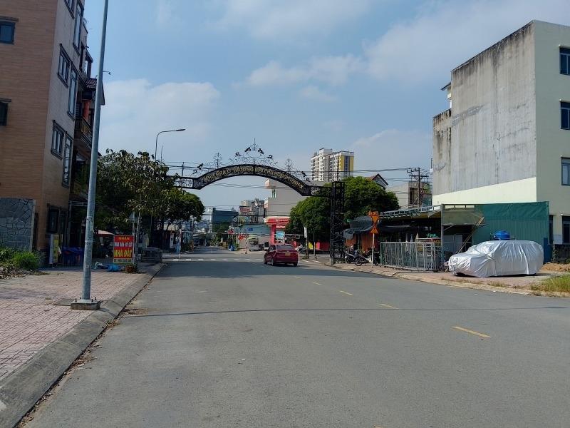 Cần bán gấp bán nhanh đất dự án 80 m2, hướng Nam tại Dĩ An - Bình Dương, giá 4,77 tỷ