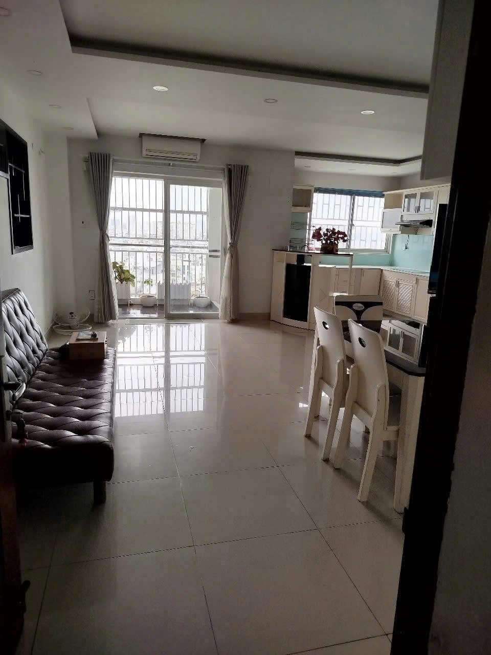 Cần cho thuê chung cư 80 m2 tại Đường Nguyễn Ngọc Phương - Bình Thạnh, giá 12,5 tr/tháng