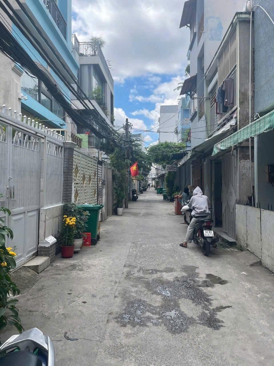 Thuê ngay nhà sổ hồng riêng tại Đường Nguyễn Hữu Cảnh - Bình Thạnh, 57 m2, giá 9,5 triệu/tháng