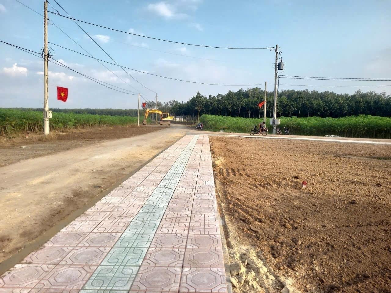 Cần bán ngay lô đất 1000 m2, hướng Đông-Bắc tại Xã Minh Lập - Chơn Thành - Bình Phước, giá 580 tr