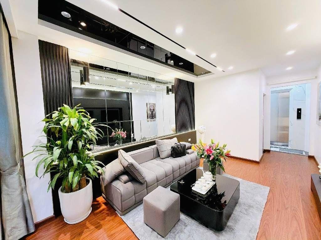 Bán căn nhà riêng 38 m2, hướng Đông-Nam tại Đường Khương Đình - Thanh Xuân, giá 9,75 tỷ